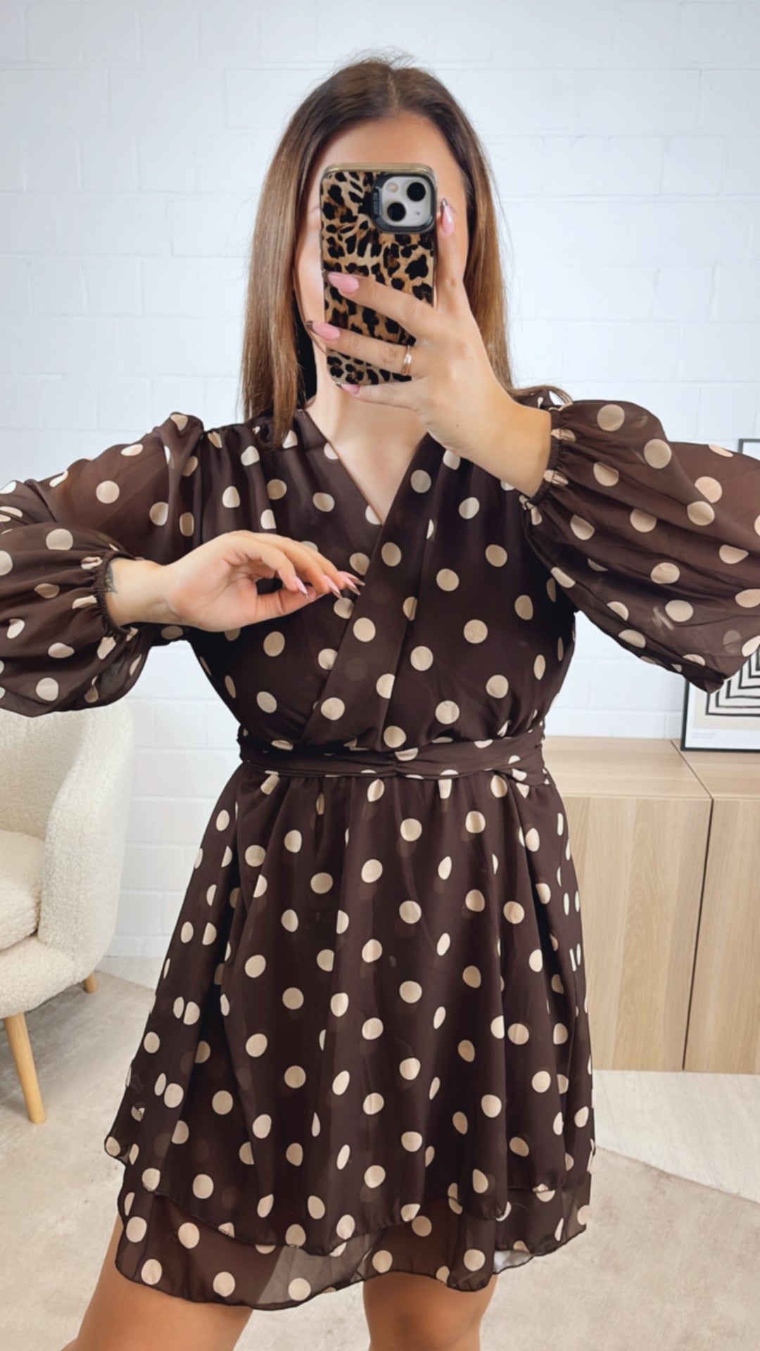 PUNKTE Chiffon Kleid / dunkel braun - creme Art. 12768