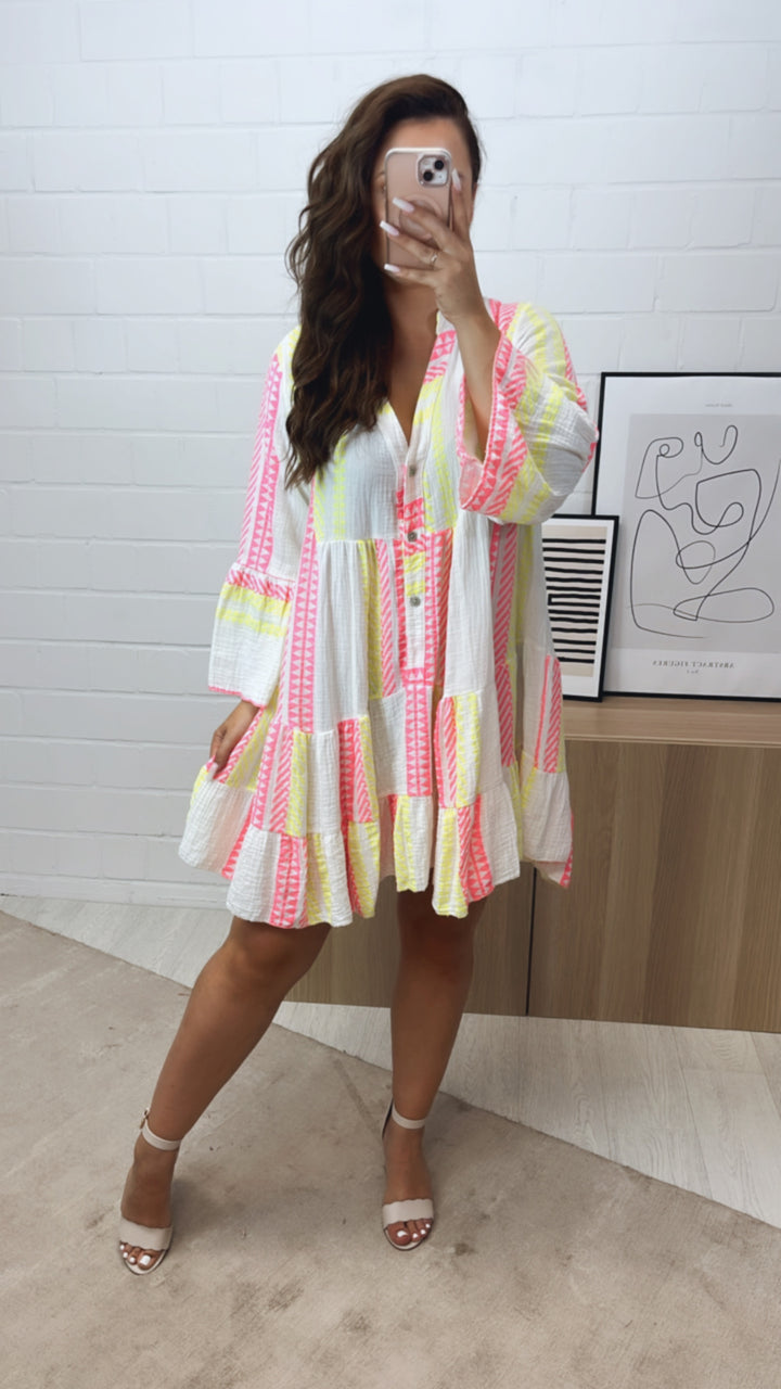 Musselin Kleid / Tunika mit Muster / weiss - neon pink - neon gelb Art. 10668