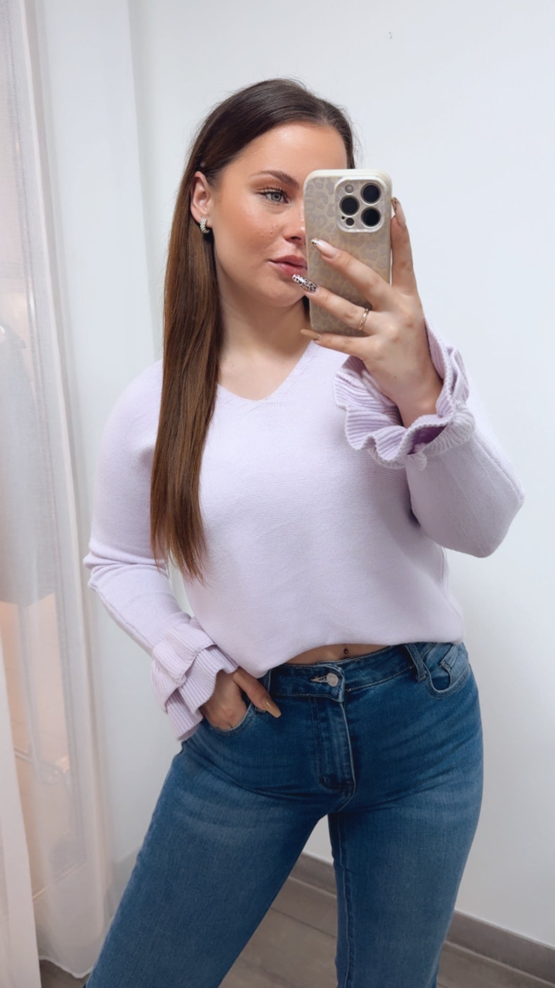 RÜSCHENÄRMEL Leichter Strickpullover mit V-Ausschnitt / soft flieder Art. 14325