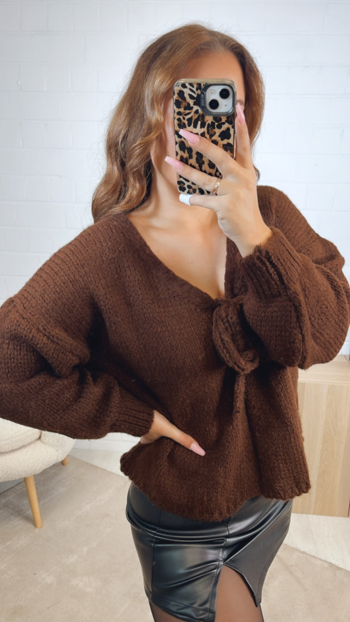 schlichter Strick Cardigan mit einer Schleife / Schoko braun Art. 12614