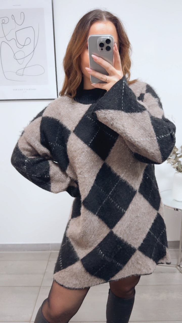 ARGYLE flauschiges Strick Kleid / schwarz - braun meliert - weiss Art. 13165