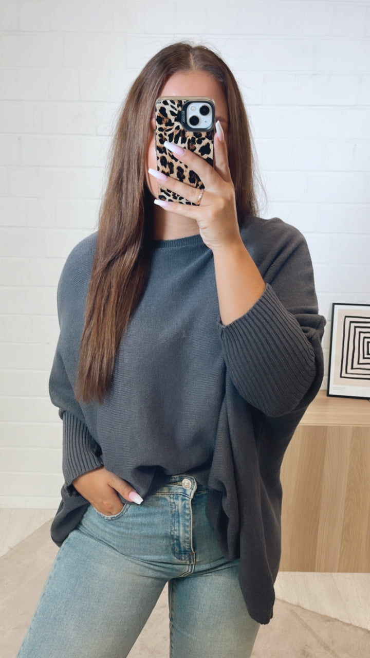 ultra weicher Pullover mit Fledermausärmeln / anthrazit Art. 11215
