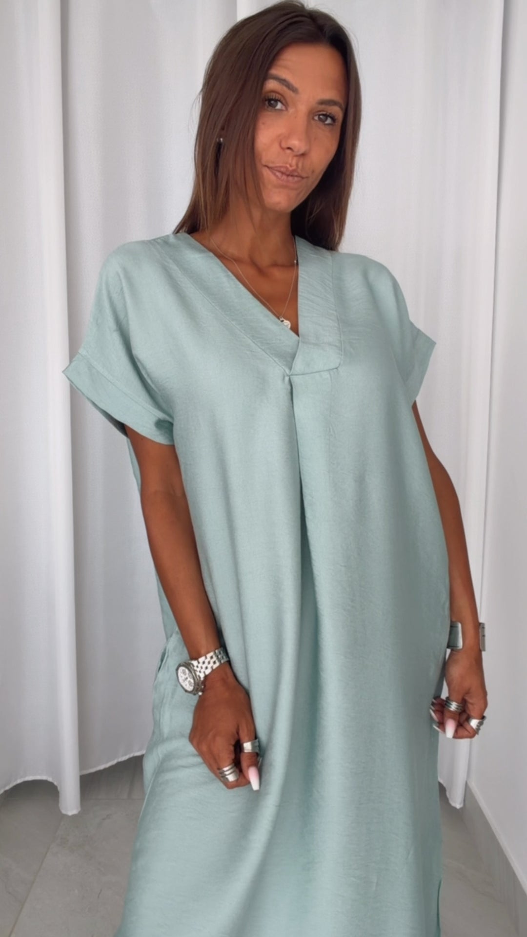 Viskose Maxi Kleid mit Taschen, seitlicher Schlitz / ultra light aqua Art. 15367