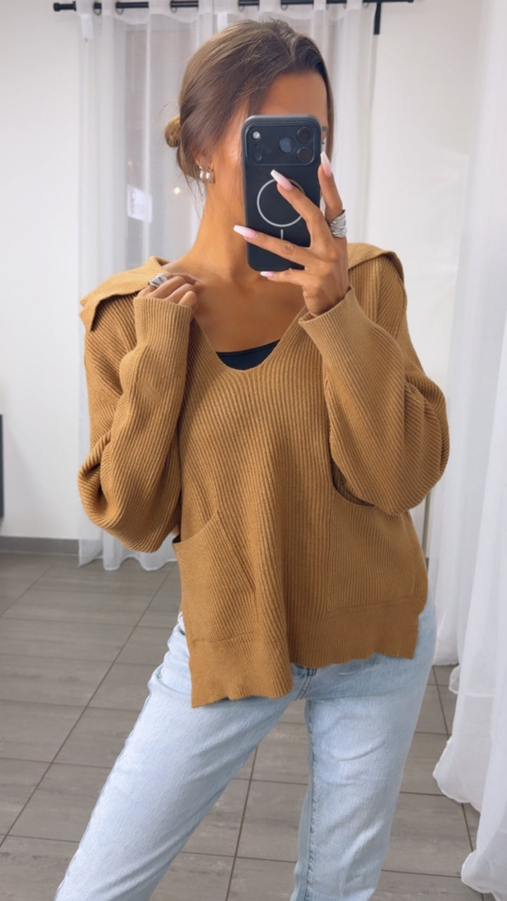 Strick Pullover mit tiefem Ausschnitt und Kragen / caramel Art.16376