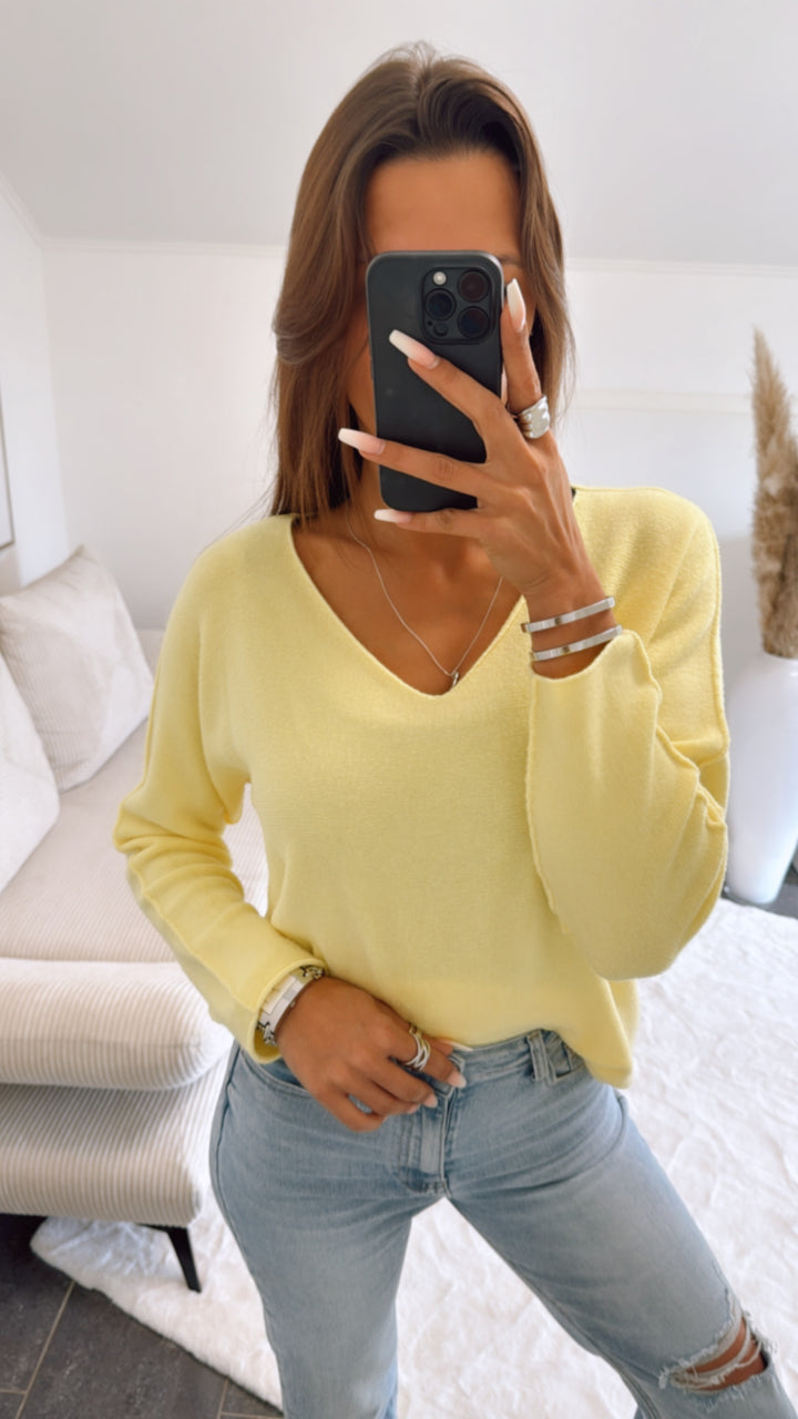 Leichter, super weicher Pullover, V-Ausschnitt / soft gelb Art. 9261