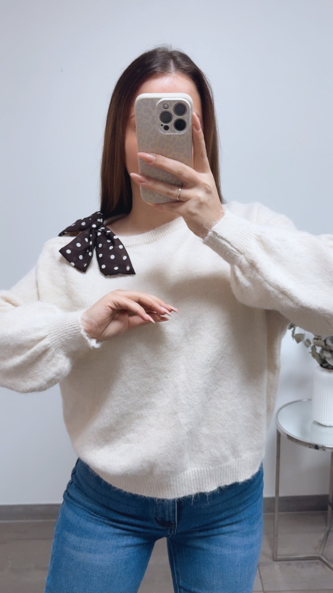 ONE SHOULDER Pullover, Punkte Schleife / wollweiss creme Art. 13816