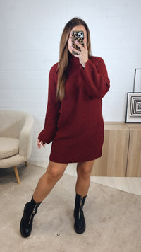 gradliniges Strick Kleid / Long Pullover mit weitem Arm, Stehkragen / bordeaux rot Art. 12795