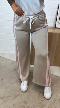 legere, weite Hose mit elastischem Bund, Tunnelzug / beige - rosa Art. 11232