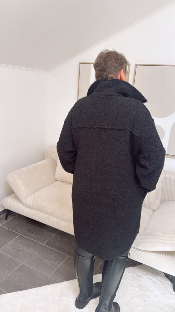 Leichter oversize Teddymantel / schwarz  Art. 4087