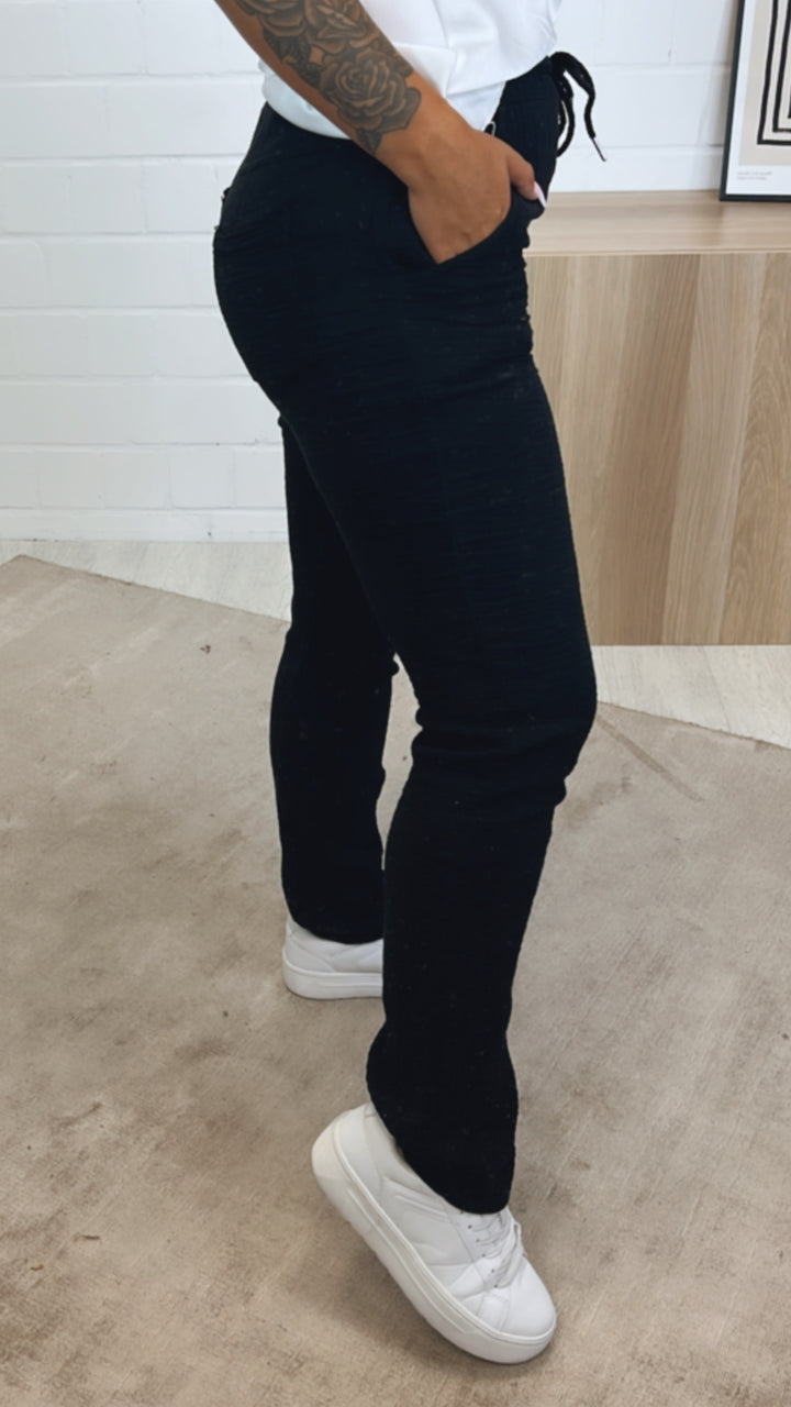 lange Musselin Hose mit Umschlag, Tunnelzug / schwarz Art. 11096