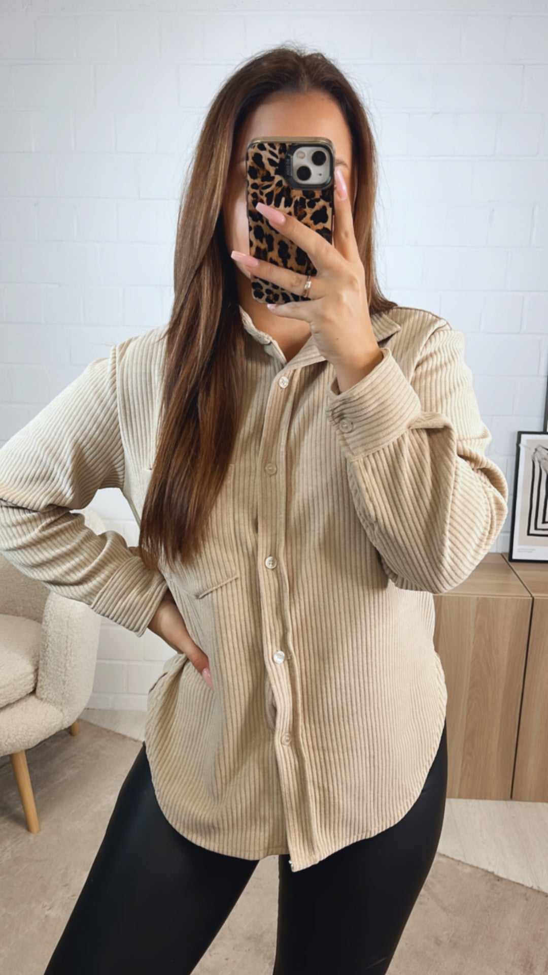 Bluse im Cord Look mit Brusttasche / beige Art. 12707