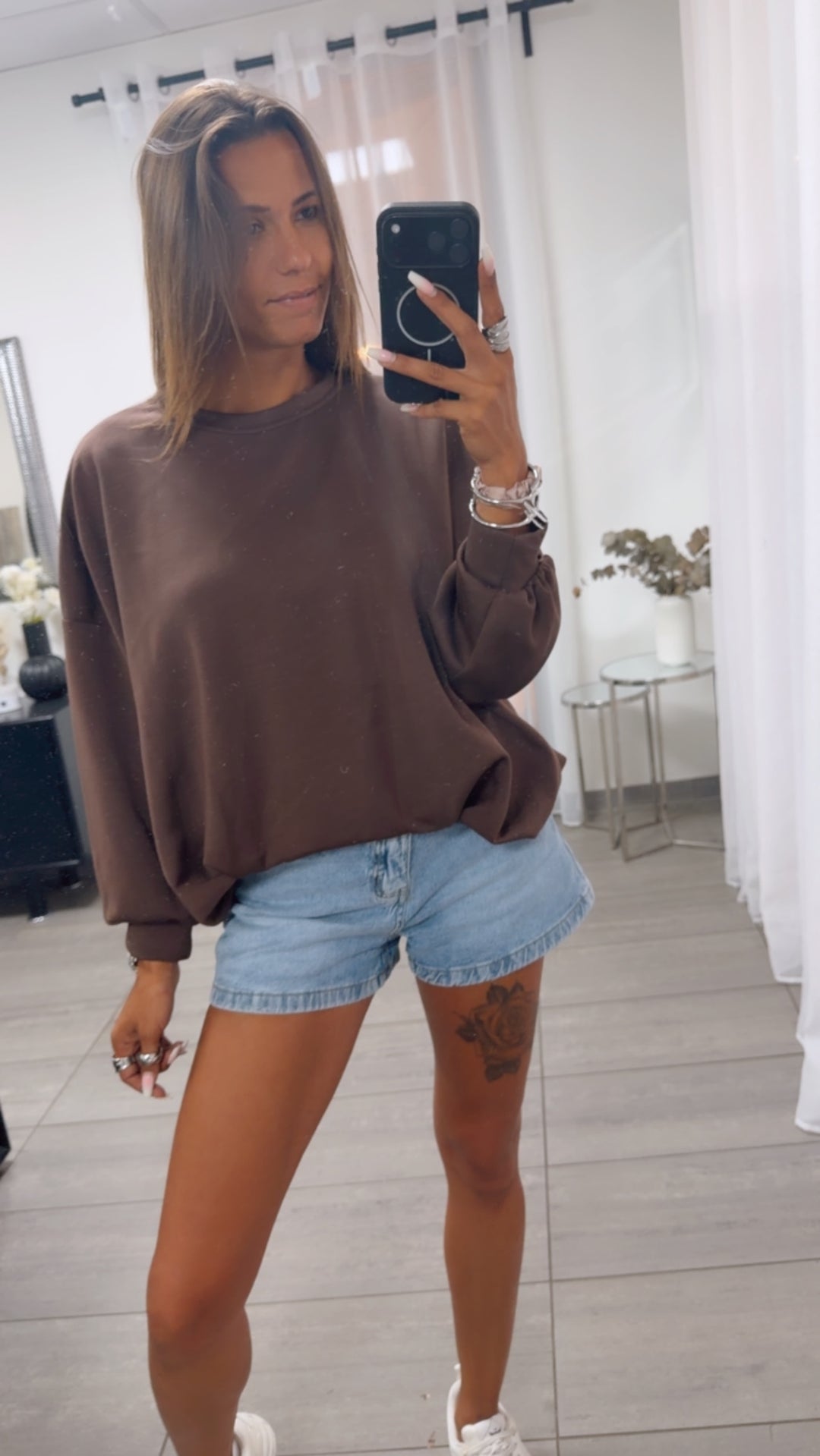 Butterstoff Sweatshirt mit Ballonsaum / braun Art. 15934