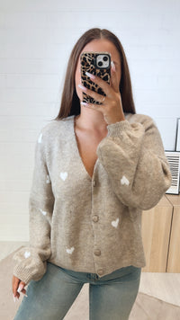 HERZKNÖPFE Cardigan mit Herzen / beige - weiss Art. 11202