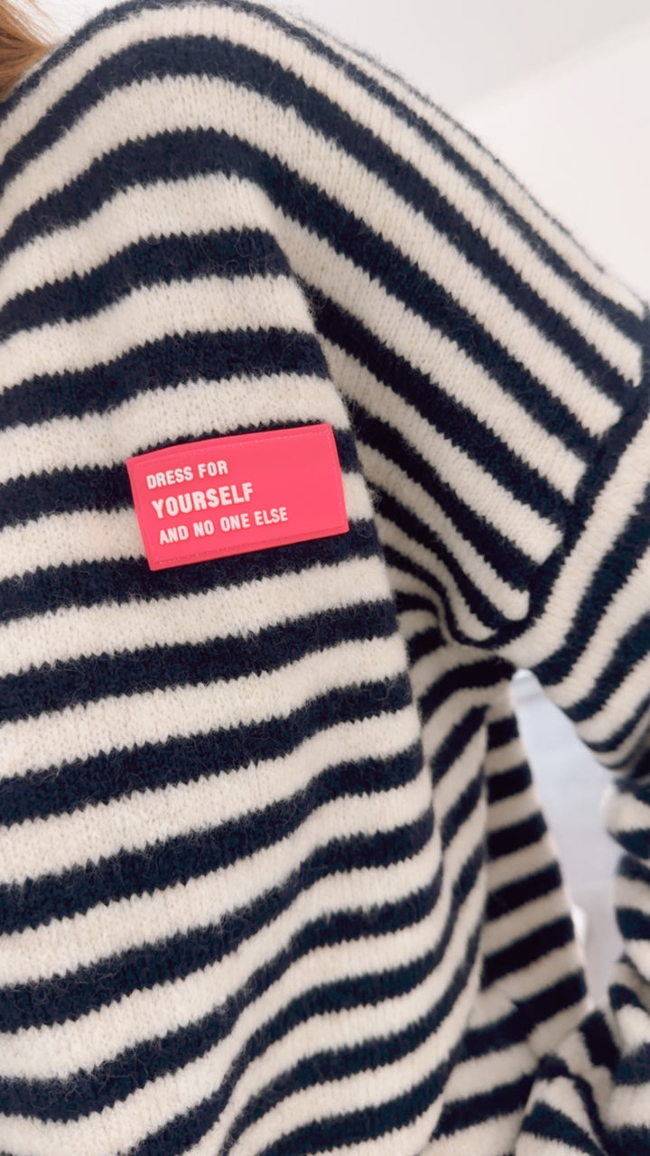 STREIFEN Strick Cardigan " Dress for Yourself " / wollweiss - marine blau Art. 12734