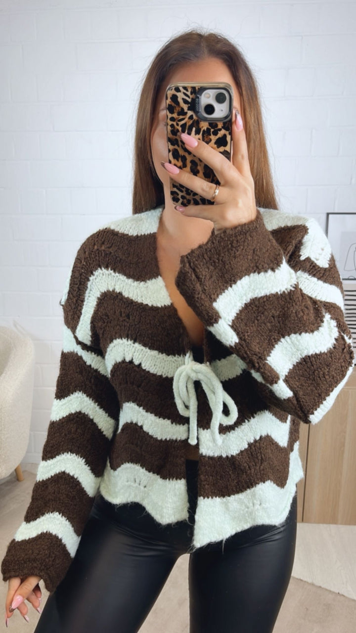 außergewöhnlicher, kurzer Cardigan zum binden, Wellen / dunkel braun - mint Art. 12850