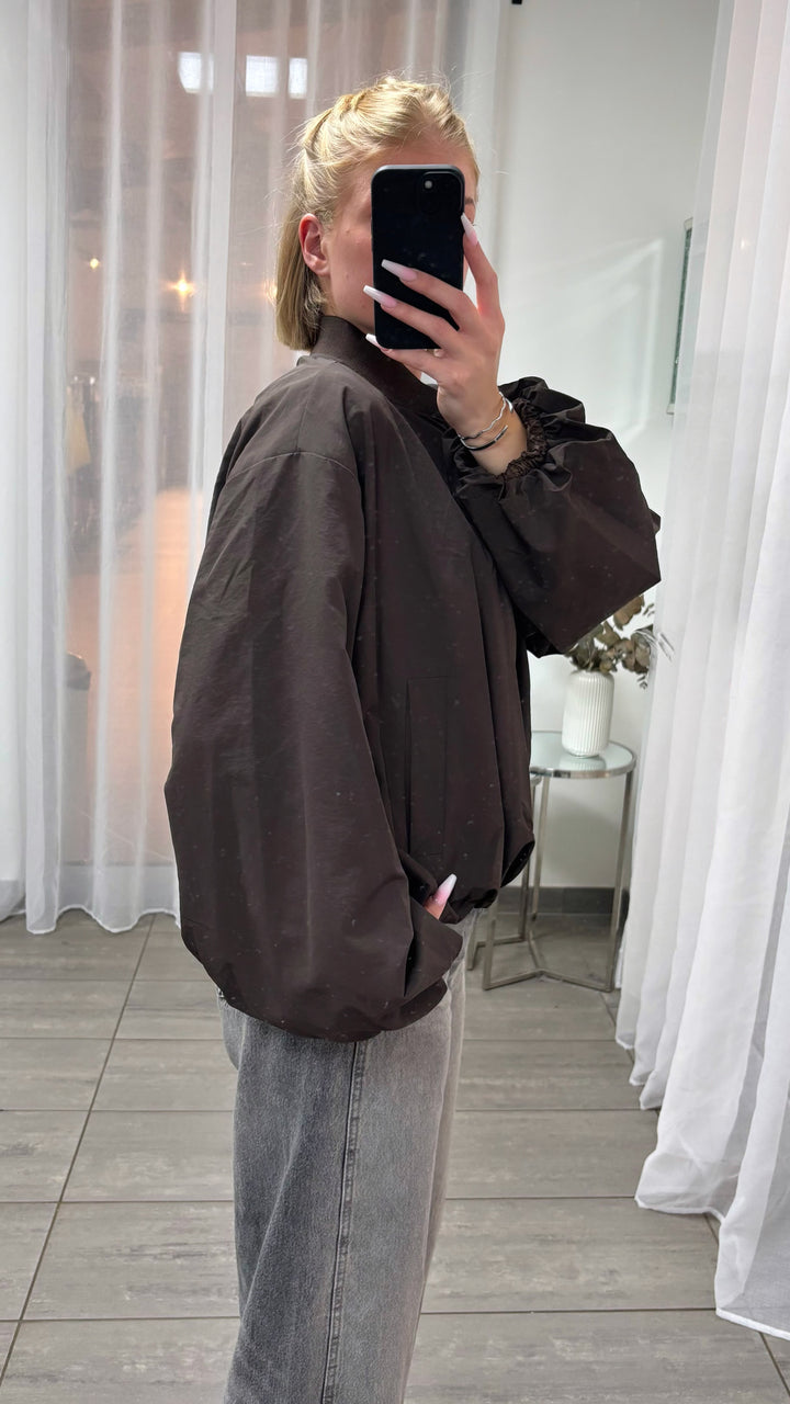 Oversize Jacke mit Ballon Saum / braun Art. 16028