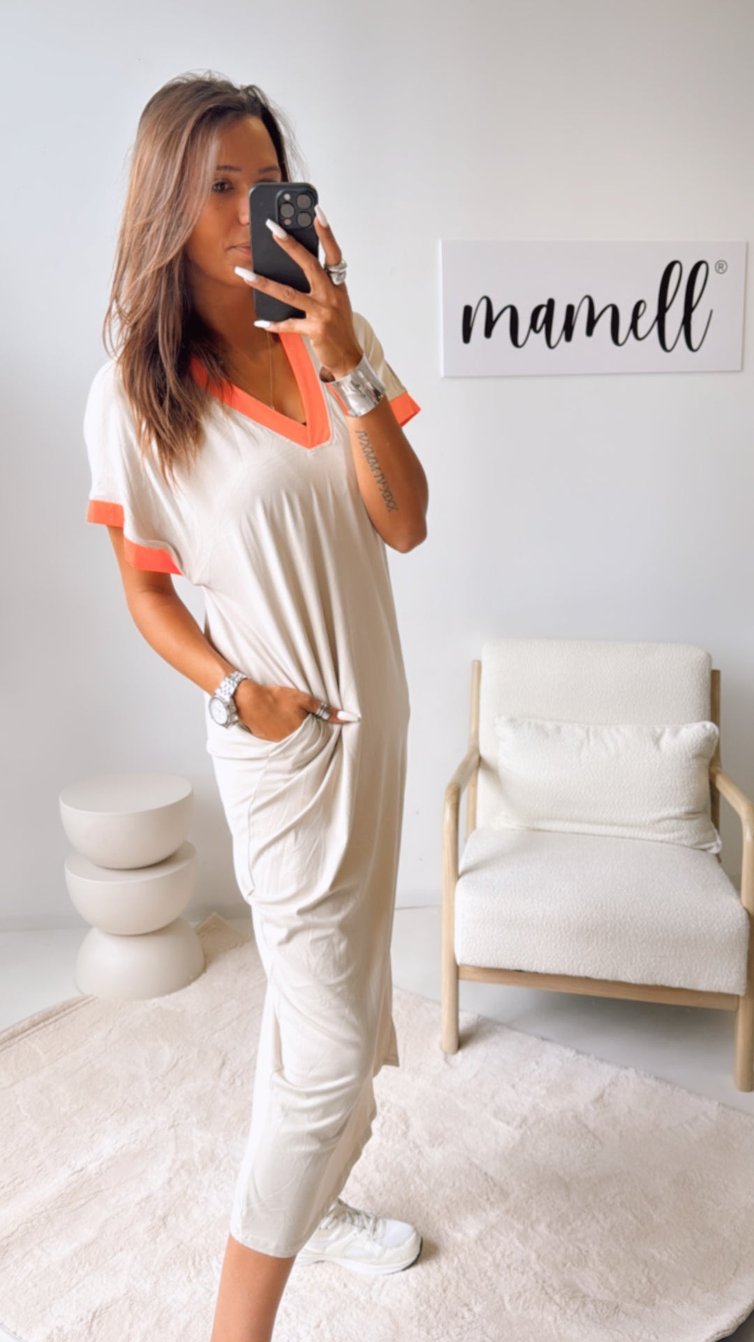 (Maxi-) T-shirt Kleid, abgesetzte Ärmel / beige - orange Art. 10824