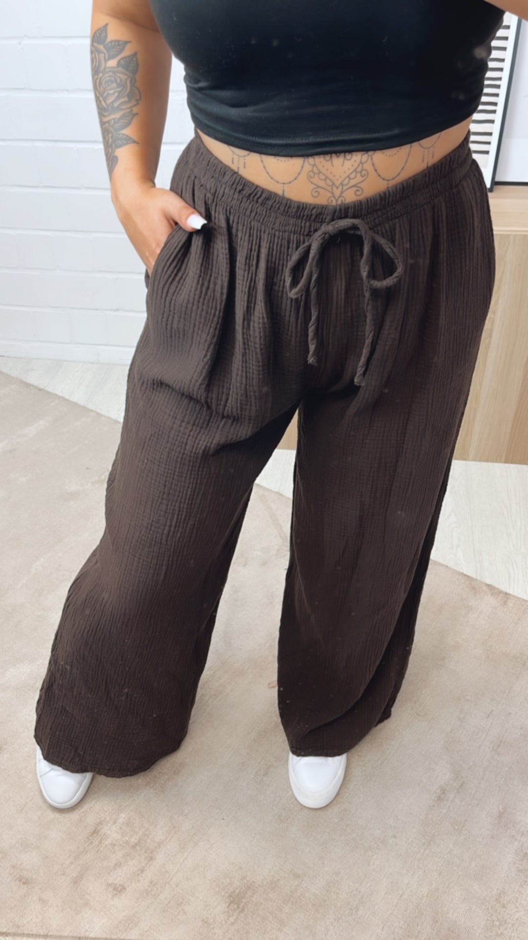 lockere, lange Musselin Hose / dunkel braun Art. 10655