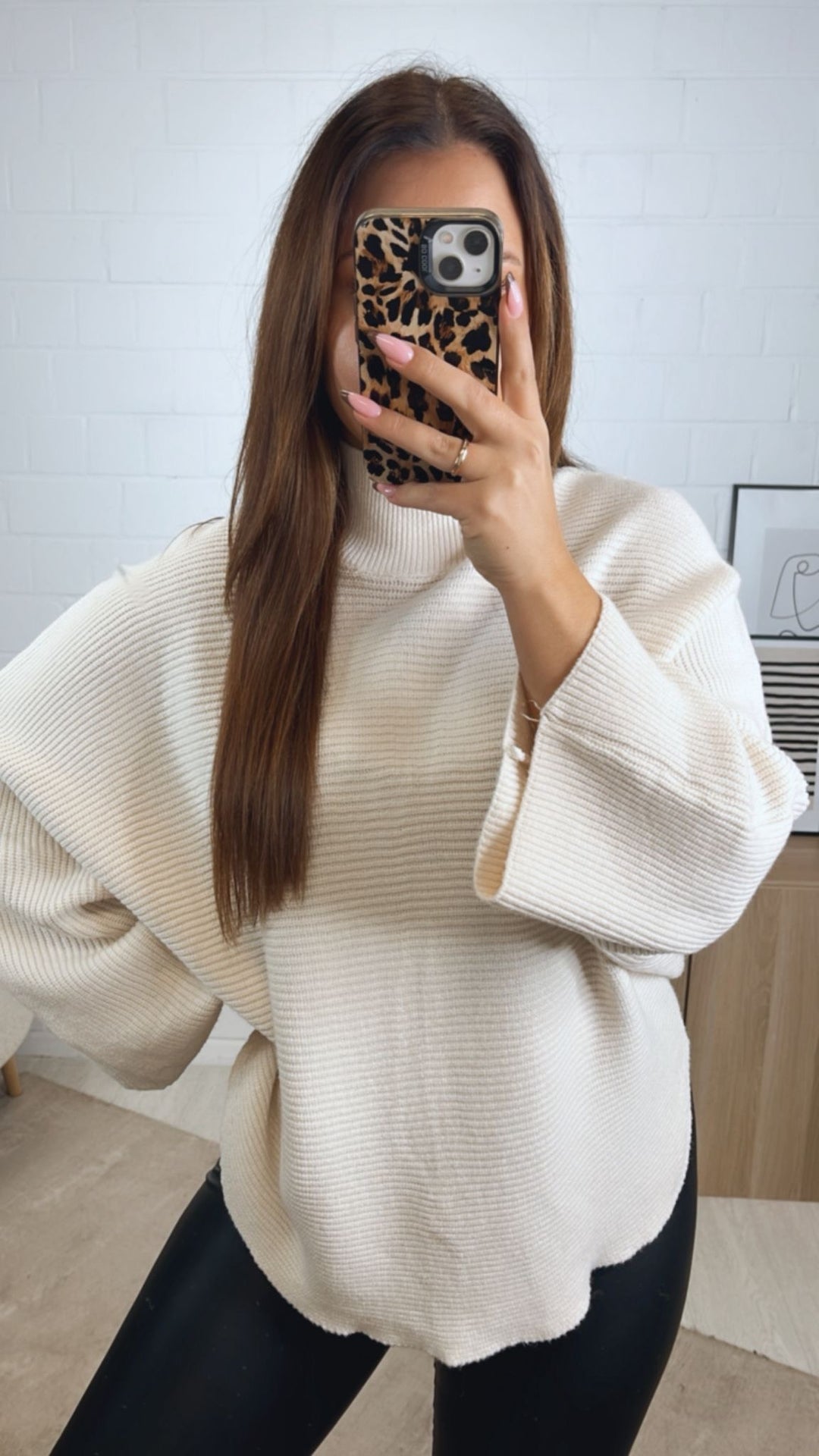 Stehkragen Pullover mit weiten Fledermausärmeln / creme Art. 12854