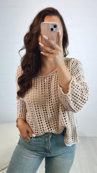 kurzer Häkel Pullover, Lochmuster / light Camel Art. 10519