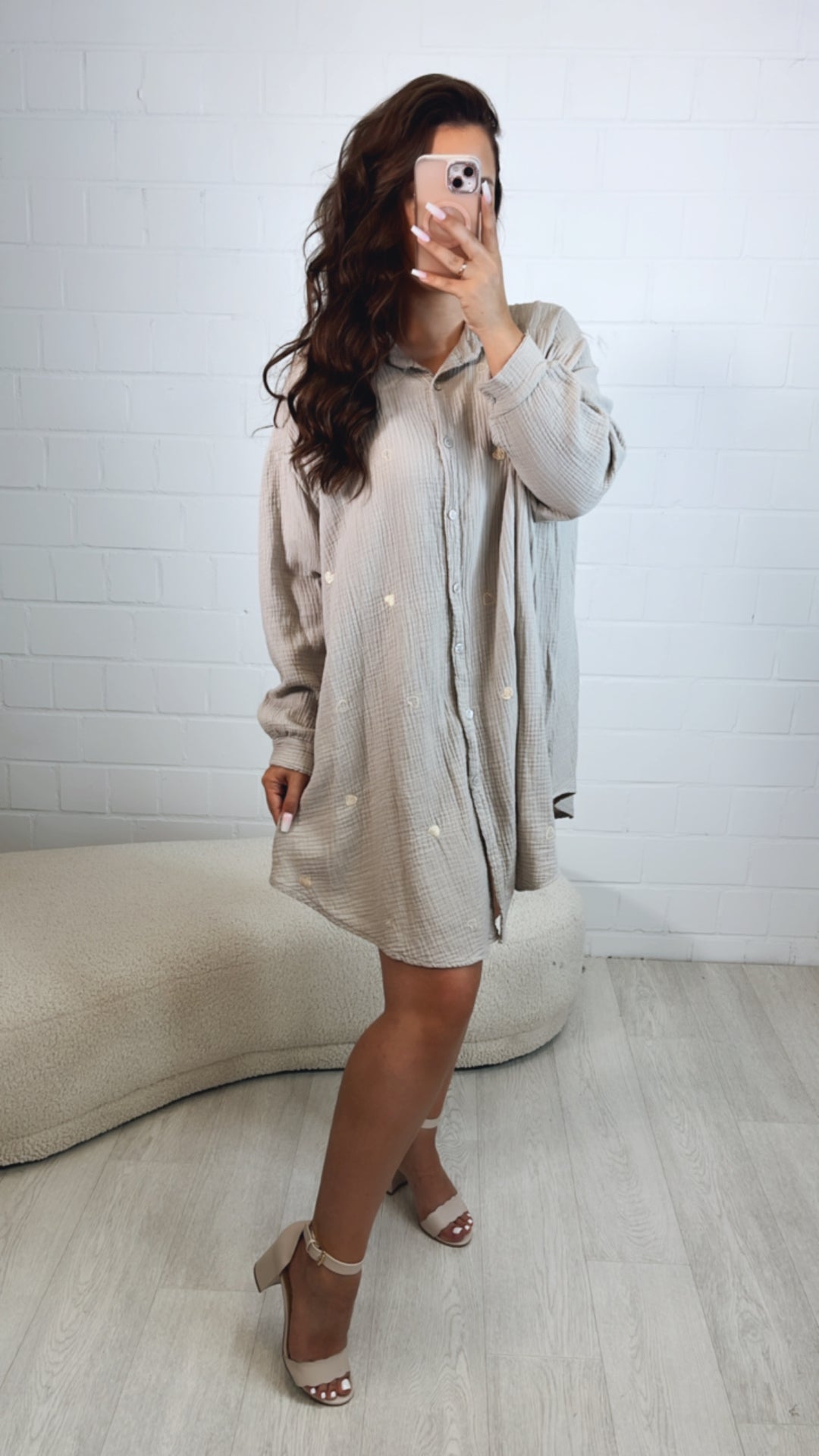 LANGE Oversize Musselin Bluse, goldene Herzen / beige - gold Art. 10548