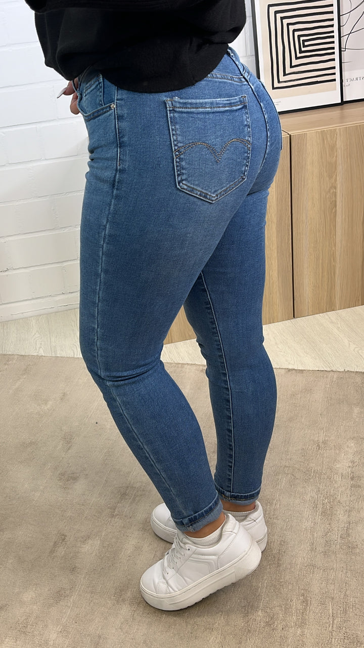 high waist Jeans Modell " 77066 " mit push - up Effekt / mittel blau Art. 12461