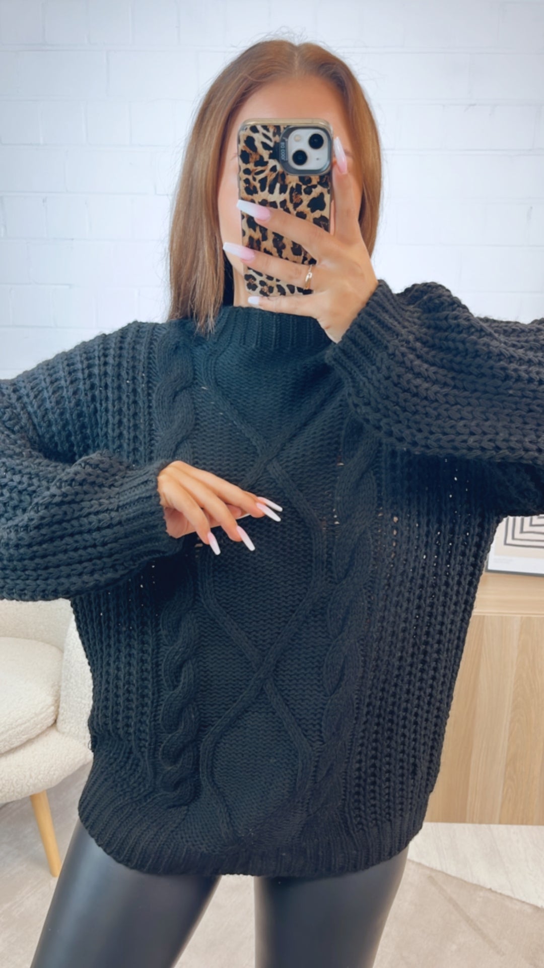 grober Strick Pullover mit Zopfmuster / schwarz Art. 12373