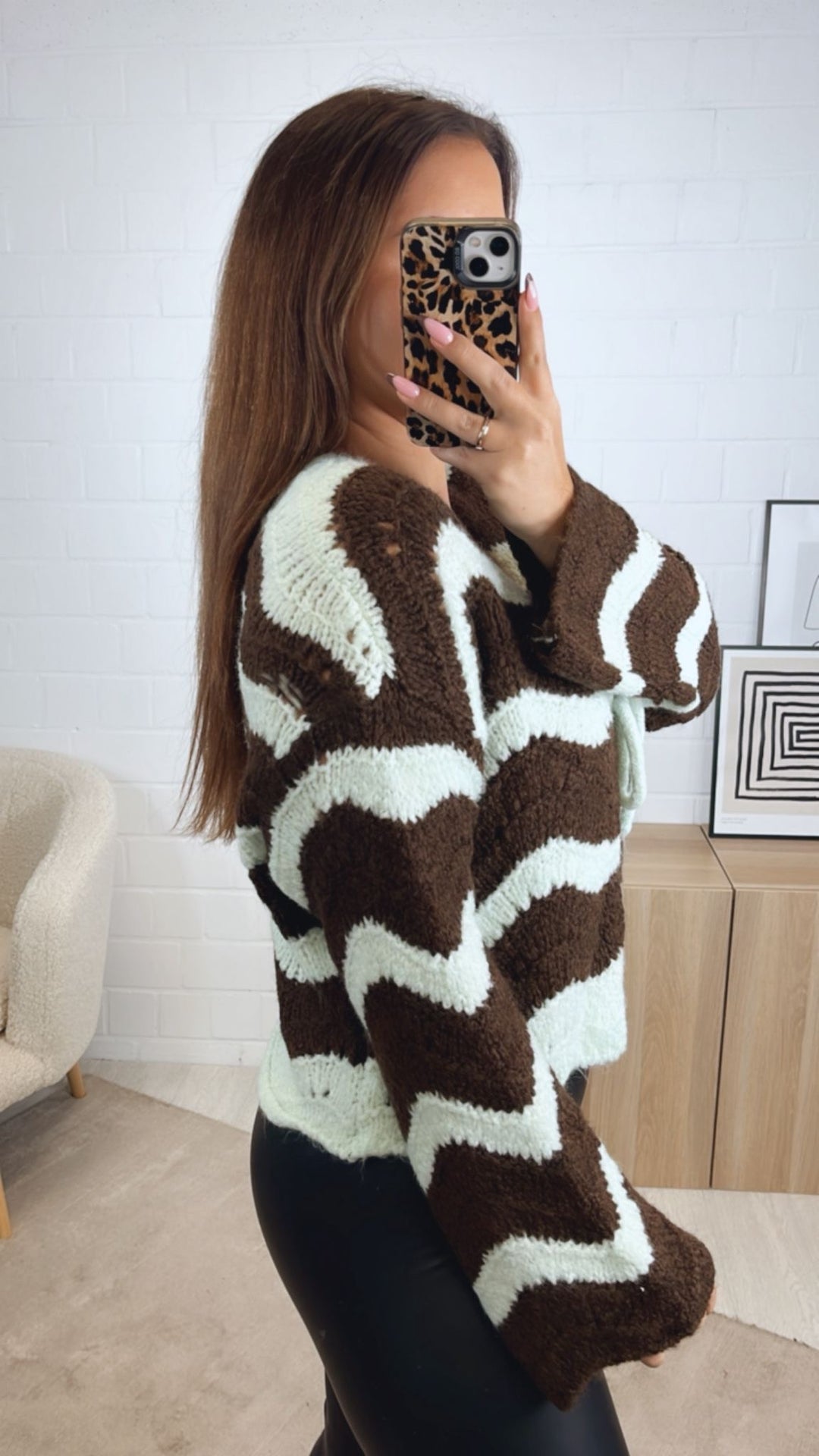 außergewöhnlicher, kurzer Cardigan zum binden, Wellen / dunkel braun - mint Art. 12850