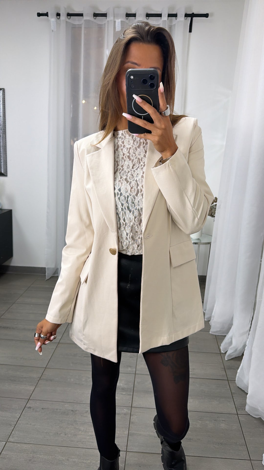 Leichter Long Blazer mit Knopfdetail / beige Art.16300