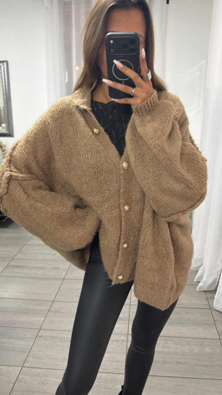 Kuschel Cardigan mit goldenen Knöpfen / Caramel  Art. 8538