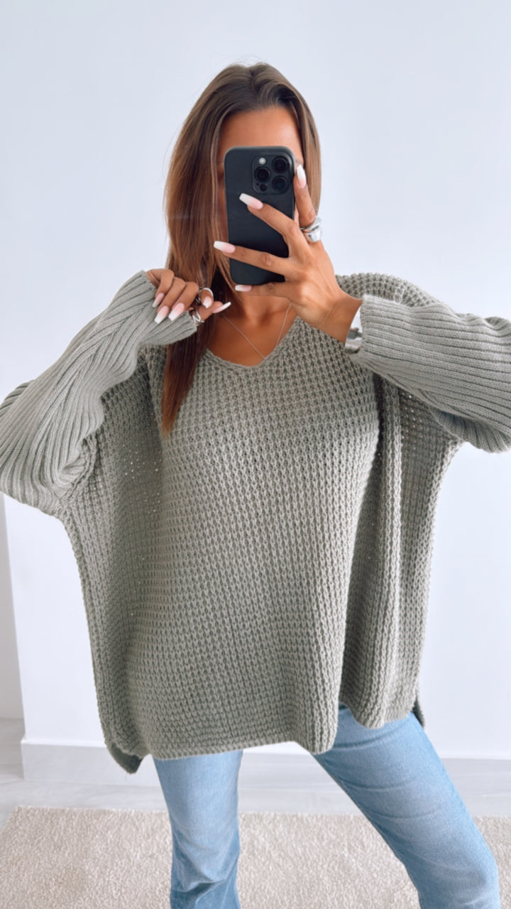 grober Strick Pullover, engere Ärmel, V-Ausschnitt / soft khaki Art. 11042