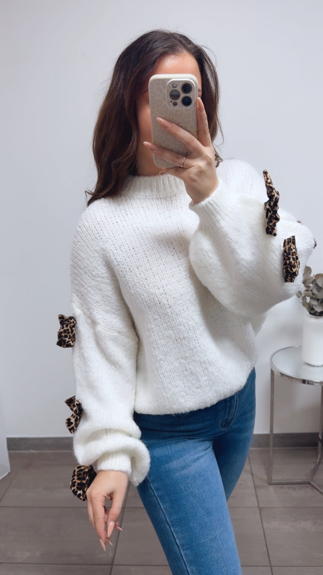 Strick Pullover mit LEO SCHLEIFEN / wollweiss Art. 13869