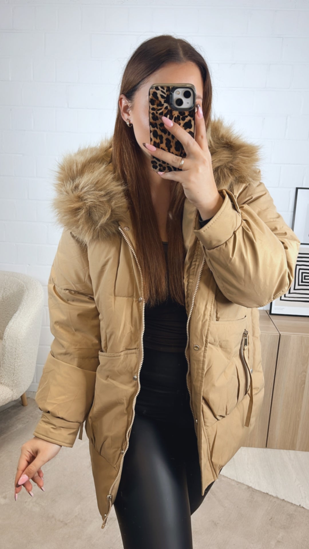 mittellange Stepp Jacke, abnehmbarer Kapuzenkragen / camel - sand Art. 12869