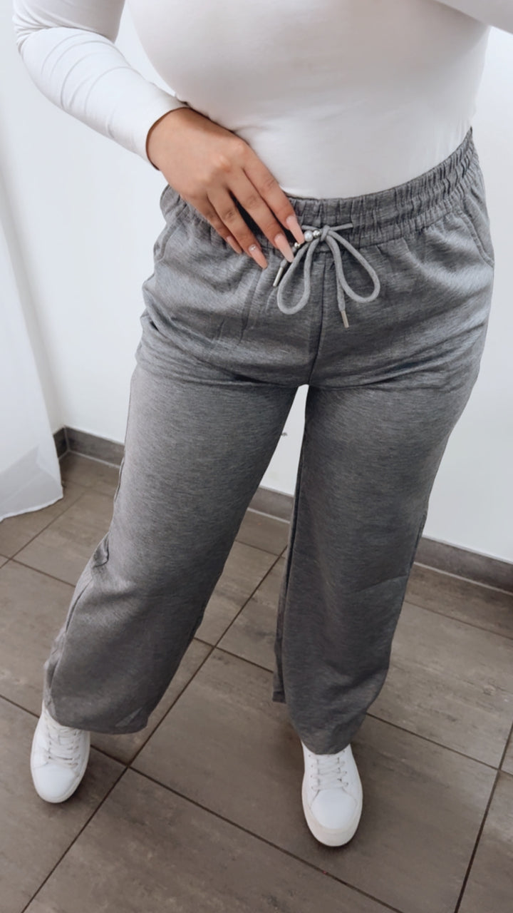 Baumwoll - Viskose - Mix Hose, gradliniges Bein / hell grau Art. 14628