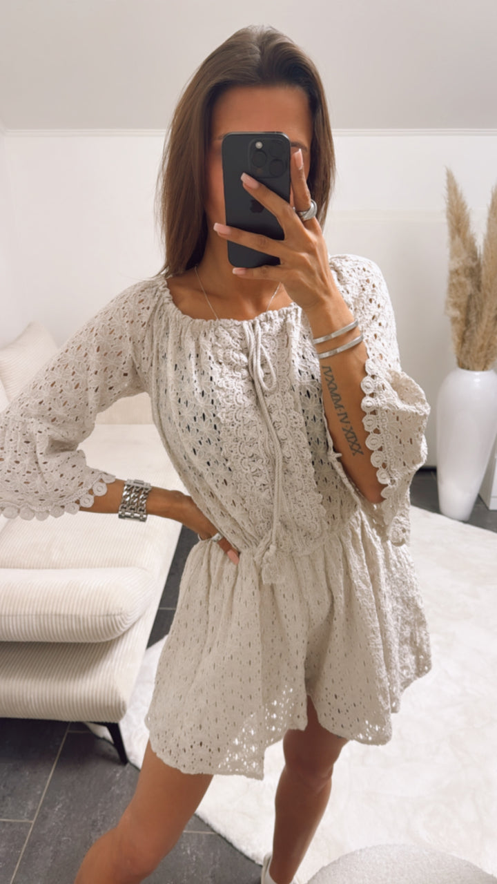 Blumen Spitzen Jumpsuit / beige Art. 9556
