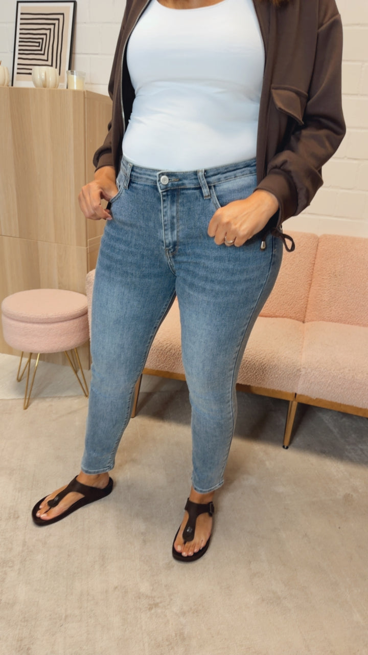 simple high - waist Jeans Hose " T8768-2 " / blau Art. 12639