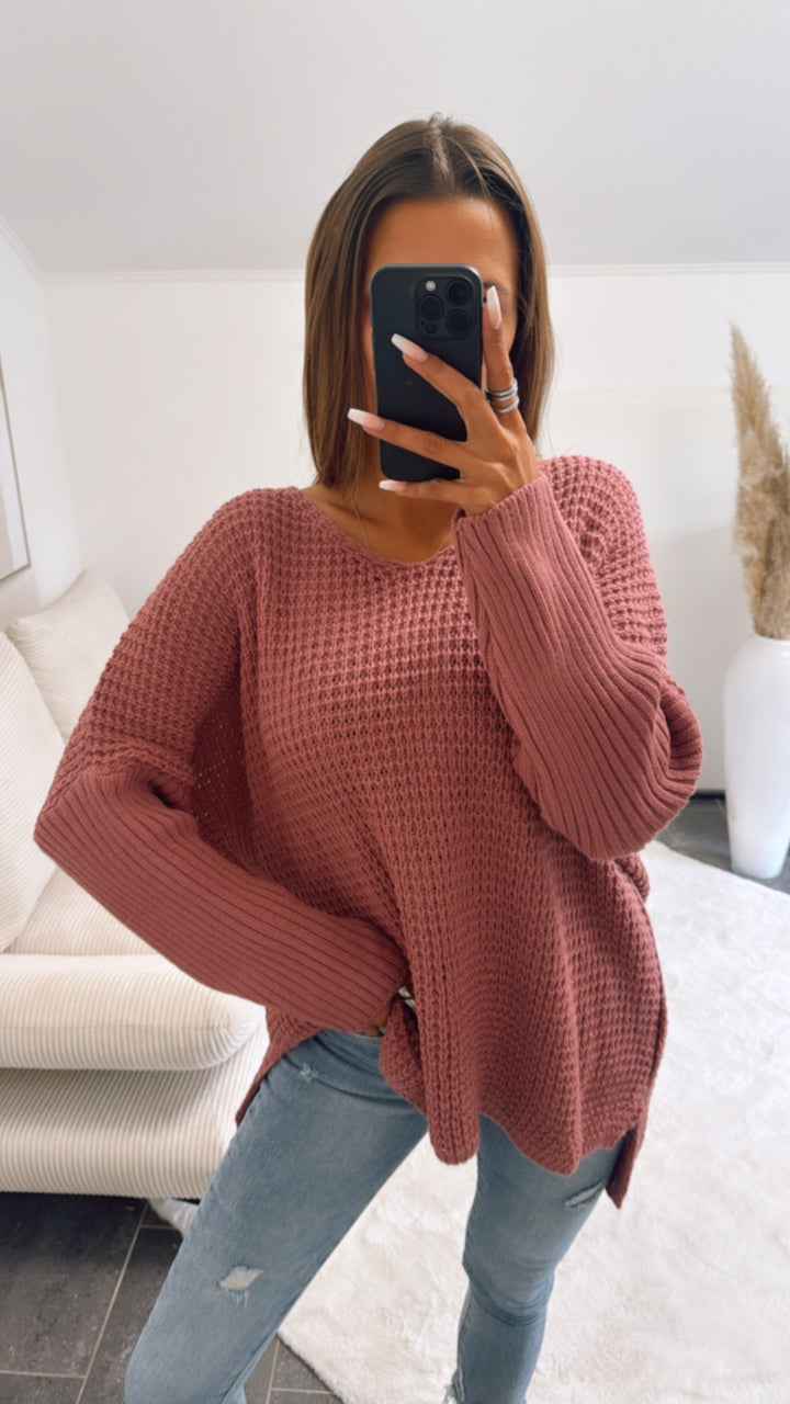 grober Strick Pullover, engere Ärmel, V-Ausschnitt / helle beere Art. 9944