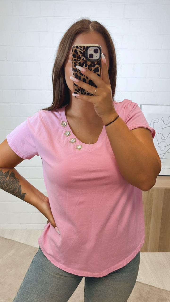 T-shirt mit Blumen Knöpfen / soft pink Art. 10872