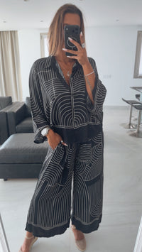 Set aus Bluse und leichter Hose " LINE DESIGN " / schwarz - weiss Art. 15948