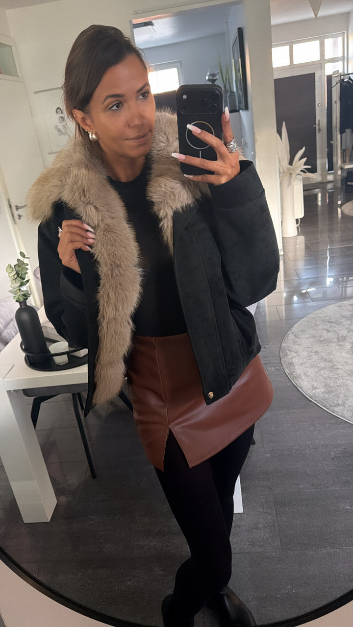Kunstfell Jacke in matter Lederoptik / schwarz Art.16387