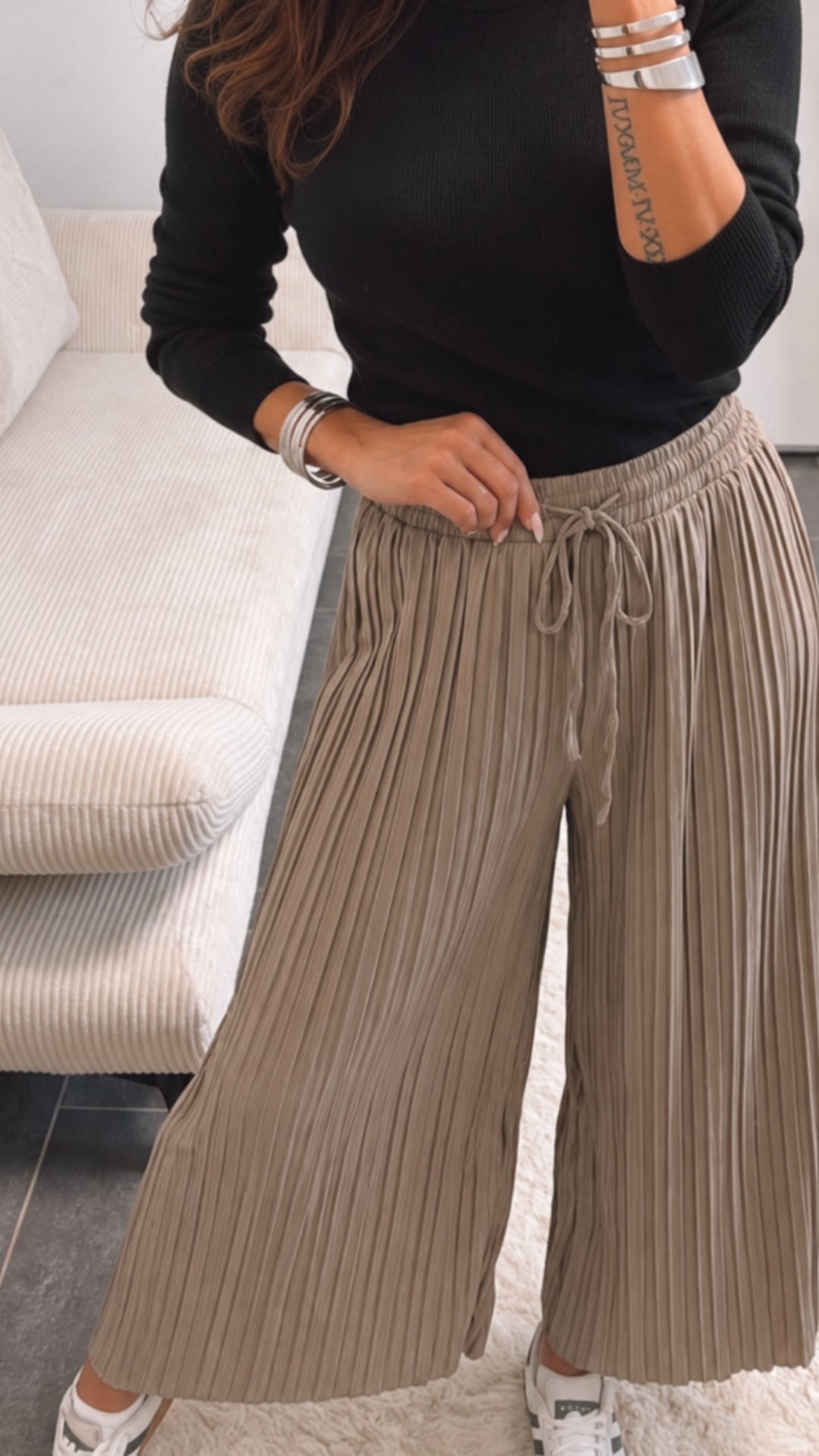 Plissee Hose / taupe-schlamm Art. 6733