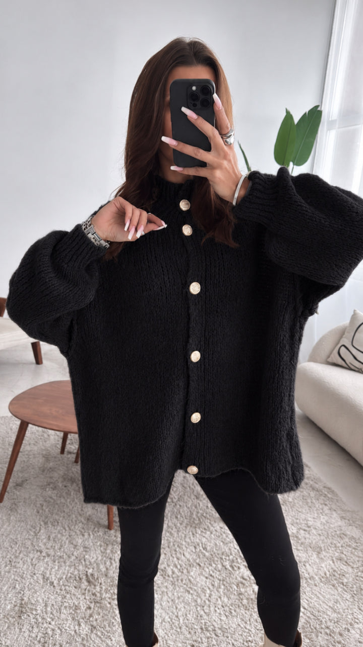Kuschel Cardigan mit goldenen   Knöpfen / schwarz Art. 7378