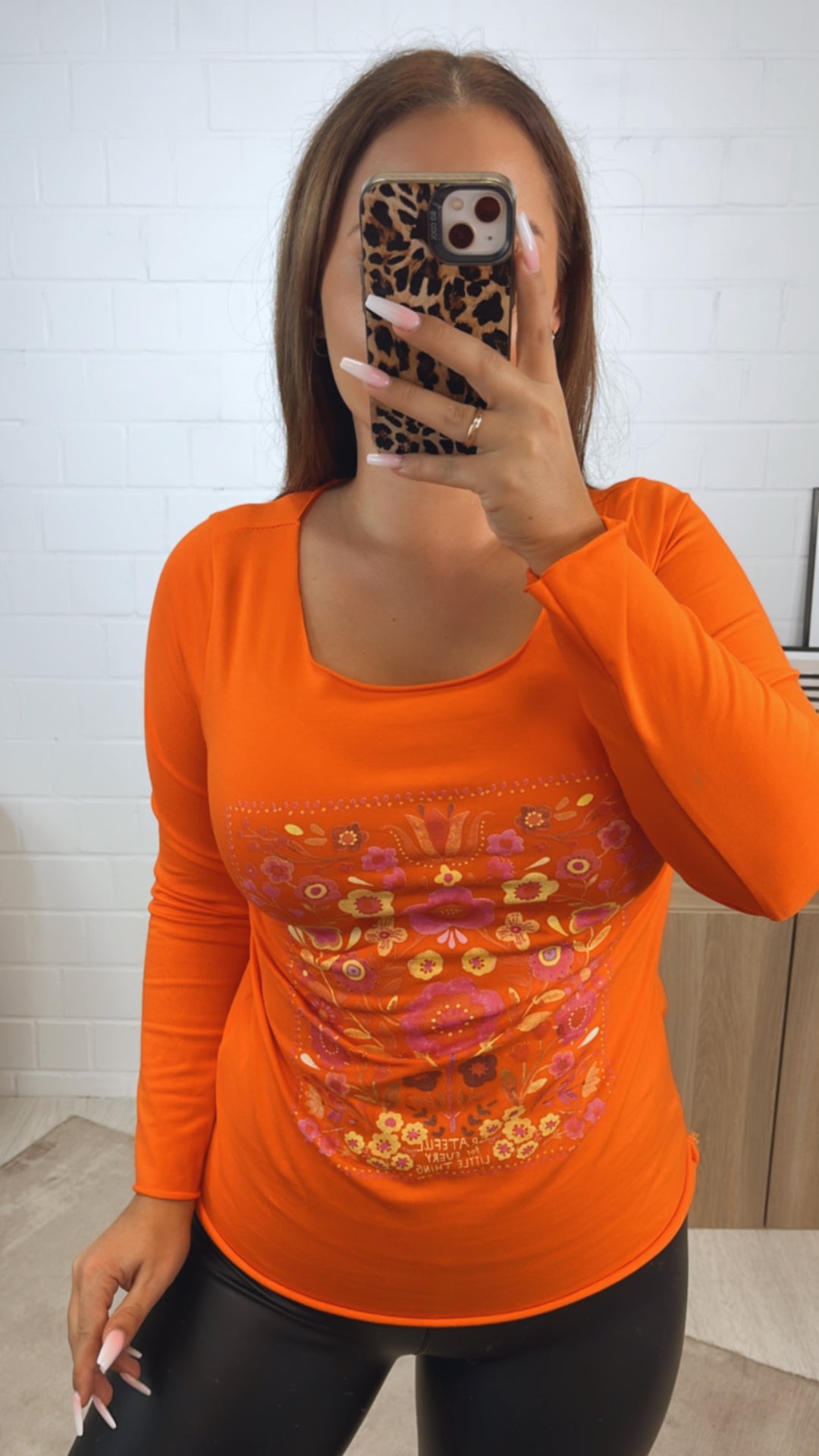 dünnes Langarm Oberteil mit Blumenmuster / orange Art. 9239