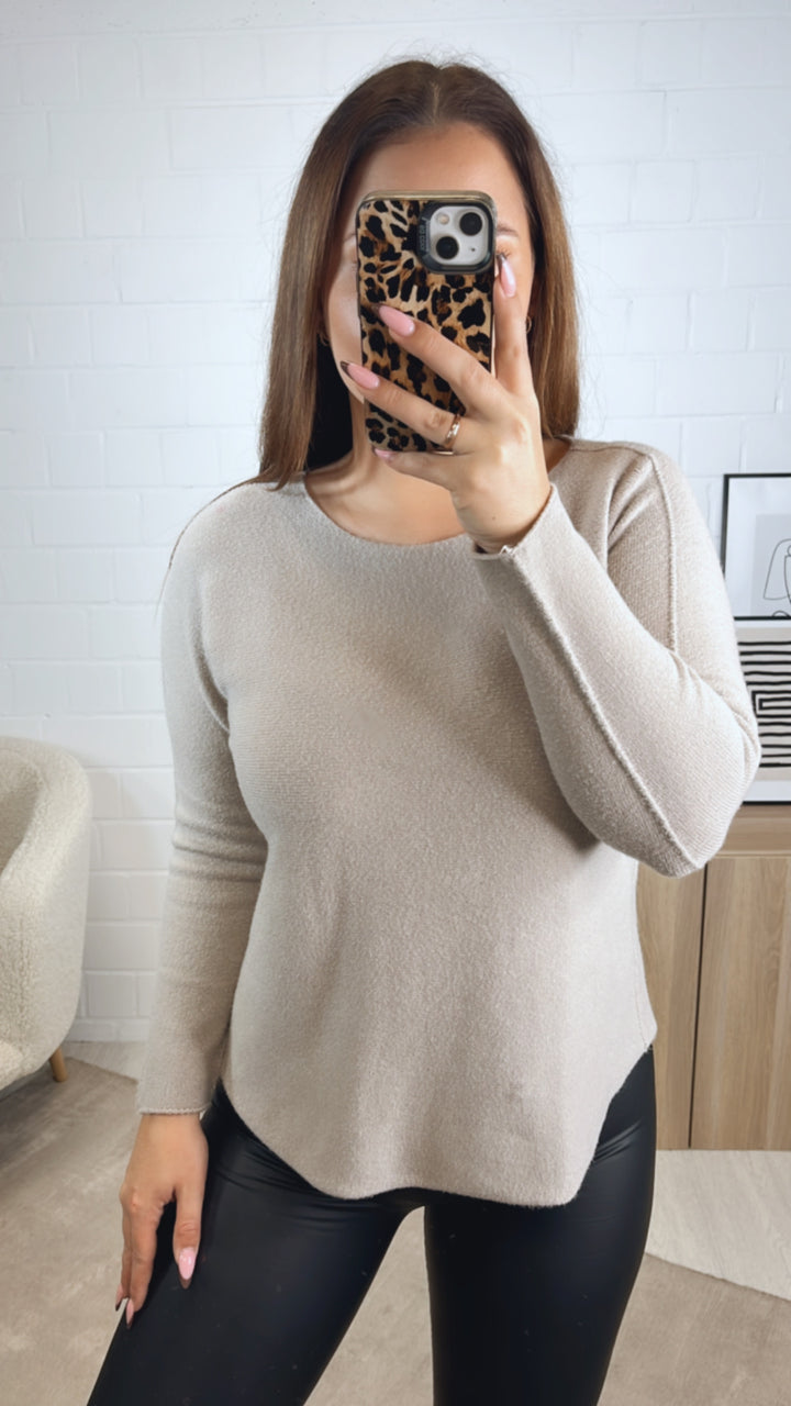 RUNDAUSSCHNITT Leichter, super weicher Pullover / light schlamm Art. 12974