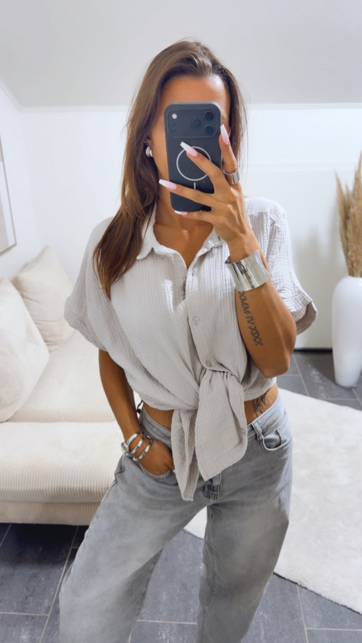 Oversize Musselin Bluse mit T-Shirt Ärmeln / beige Art.15048