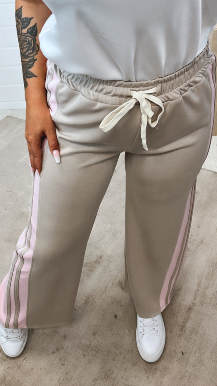 legere, weite Hose mit elastischem Bund, Tunnelzug / beige - rosa Art. 11232