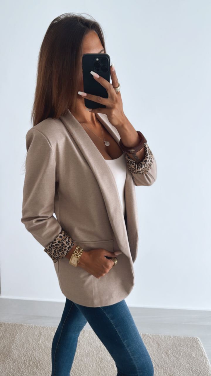 weicher Blazer mit Leo Akzenten / light taupe Art. 11094
