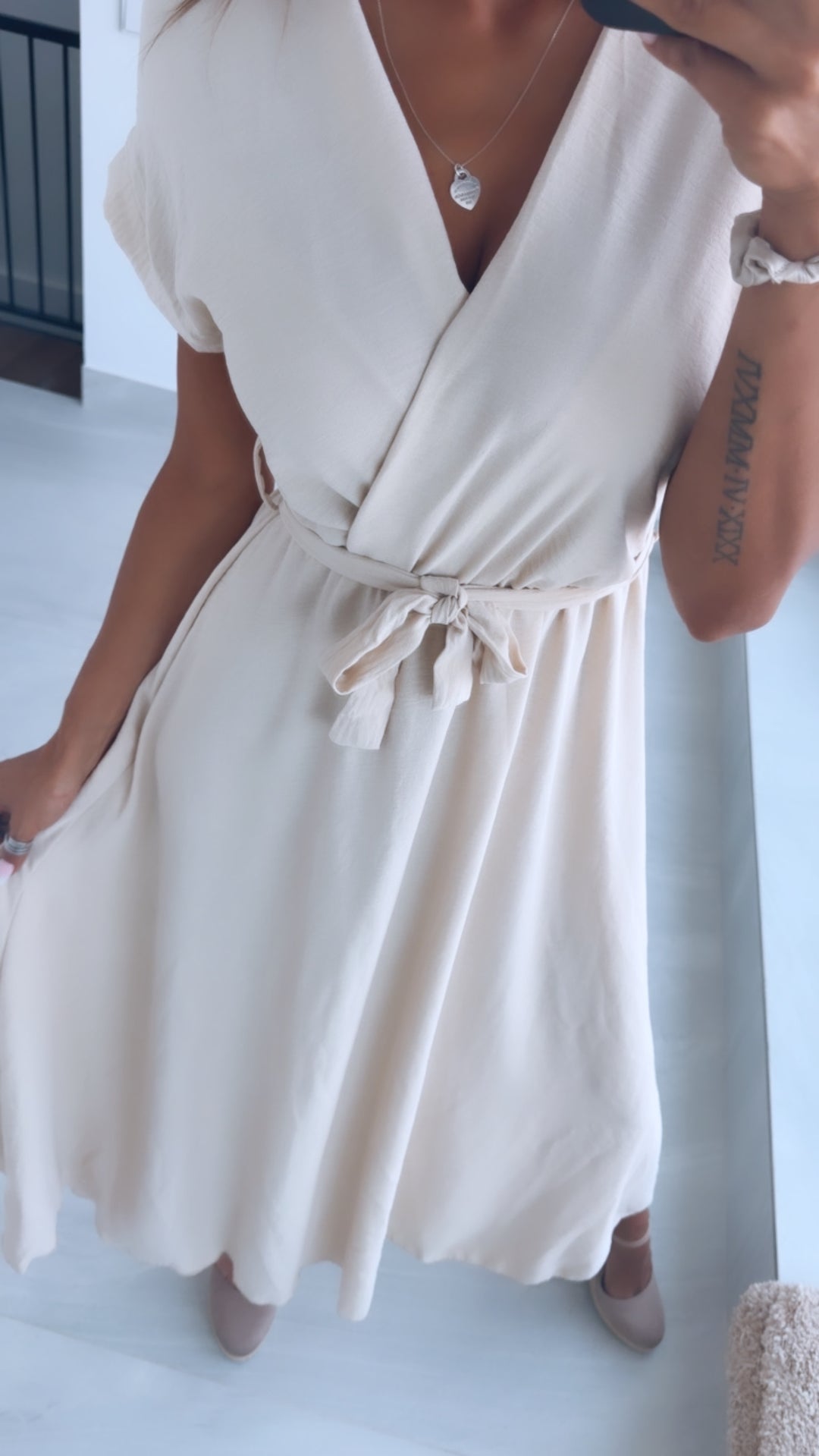 Maxi Kleid zum Binden, Wickeloptik / beige Art. 15369