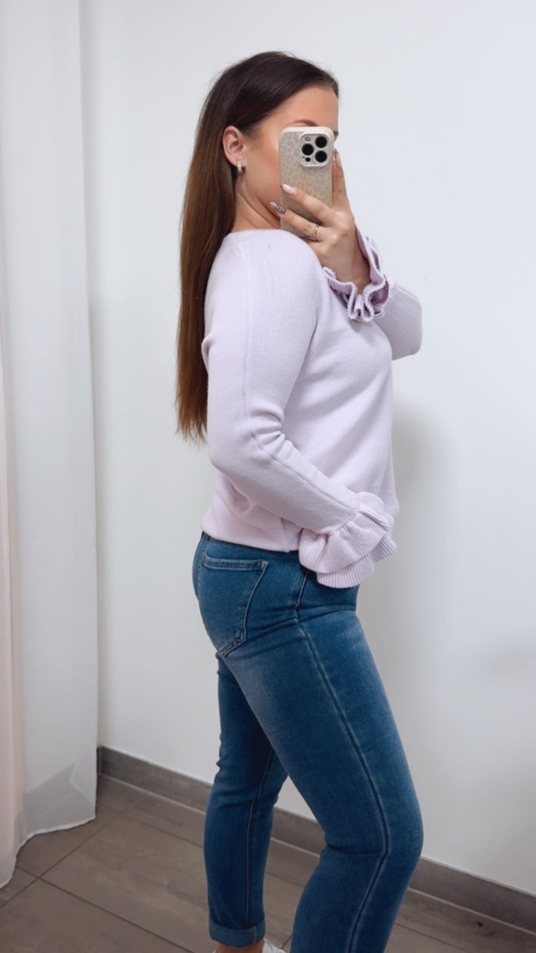 RÜSCHENÄRMEL Leichter Strickpullover mit V-Ausschnitt / soft flieder Art. 14325