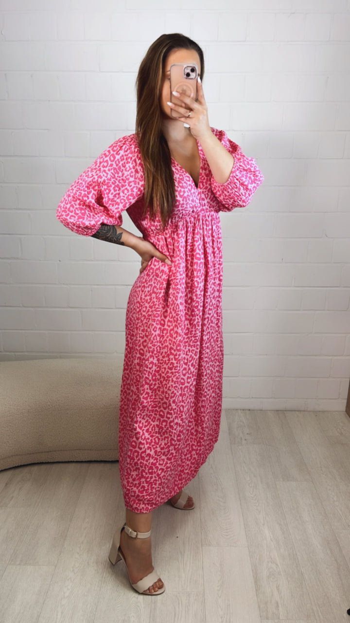 LEO (Midi-) Musselin Kleid, V-Ausschnitt, 3/4 - Ärmel / soft pink - pink Art. 10089